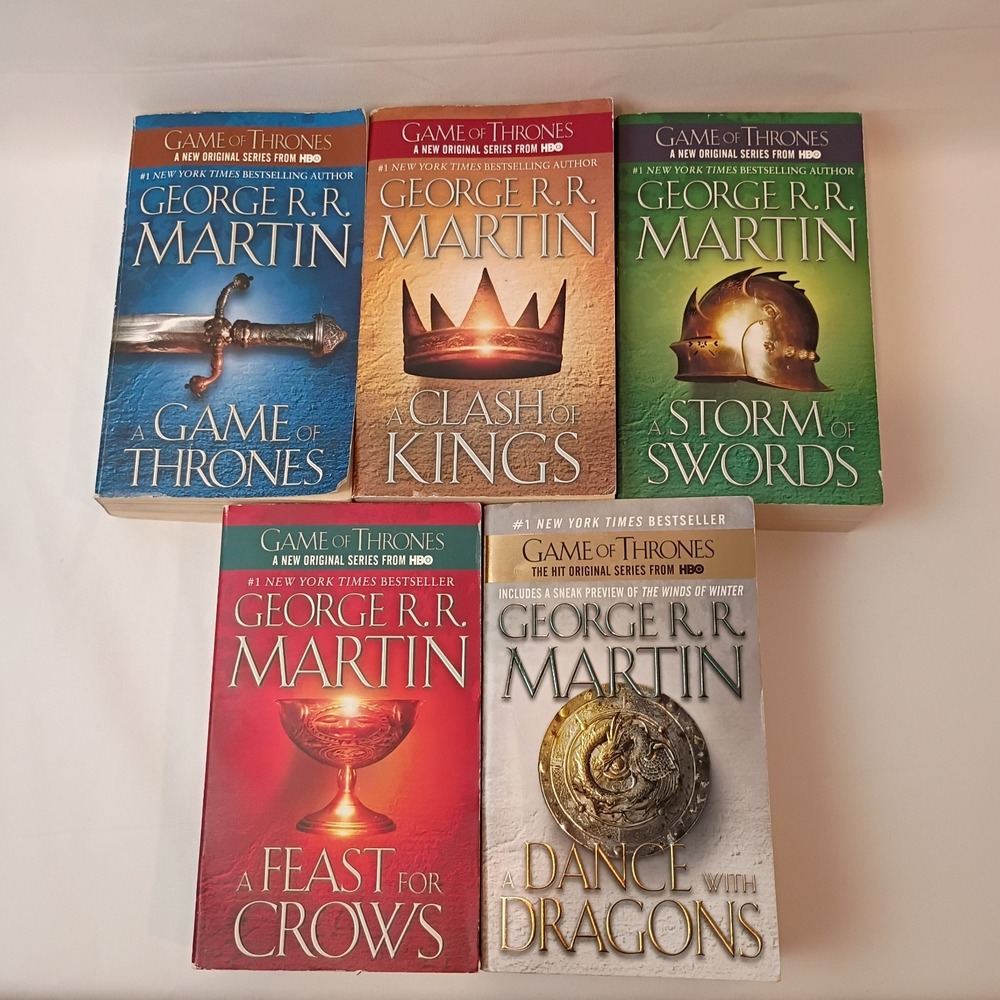 A Song of Ice and Fire Complete Paperback Book Set 1-5 George R.R. Martin